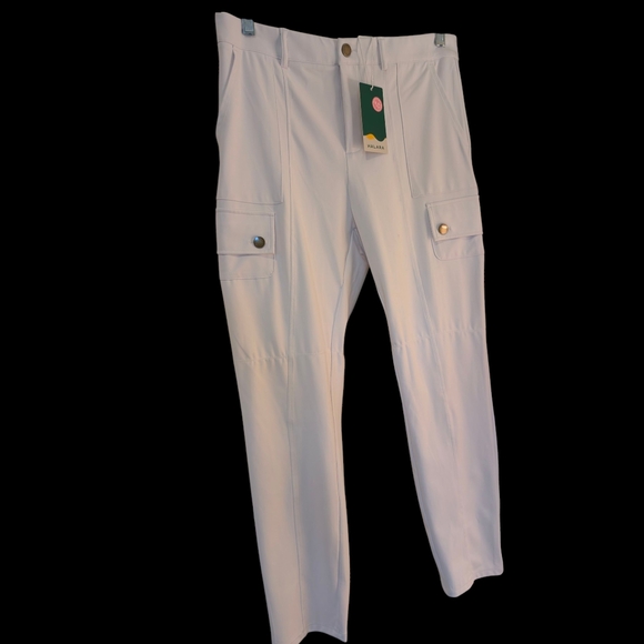 Current Product On Website!!!NWT Women's Halara White Cargo Pants - Picture 4 of 9
